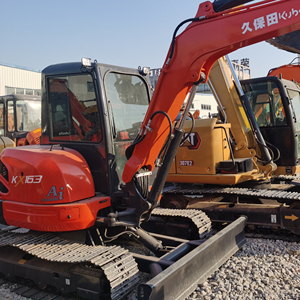 Meilleur vendeur 2025, mini-excavatrice sur chenilles d'occasion Kubota KX163, mini-pelle de 6 tonnes, moteur Kubota avec accessoire tarière - Product Image 1