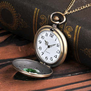 ساعات جيب عتيقة جديدة بتصميم كريستال أخضر زمردي، ساعات جيب كوارتز مع سلسلة قلادة للرجال والنساء، ساعة جيب - Product Image 5