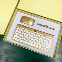 Ensemble d'articles promotionnels personnalisés pour entreprises : clavier sans fil, souris, stylo, batterie externe USB pour le marketing d'entreprise