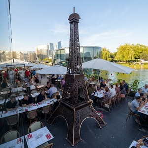 Statua della Torre <span class=keywords><strong>Eiffel</strong></span> in Metallo da 5m/Modello Vintage in Ferro per Decorazione di Ristoranti a Tema Francese e Arredi per Caffè e Bistrot all'Aperto - Product Image 1