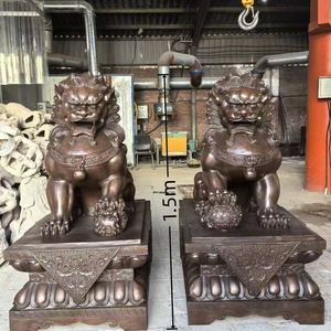 Ornamenti di leone in ottone e bronzo realizzati con il metodo di stampo a cera Fine. In coppia con forme di cucciolo di palla e leone. - Product Image 4