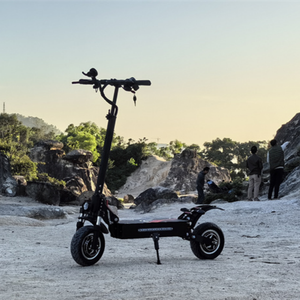Scooter Eléctrico Todoterreno Boyueda Q7 Pro, Listo para Enviar desde Almacén en EE. UU., Marco de Aleación de Aluminio, Batería de 988 Wh, Amortiguación de Impactos - Product Image 1