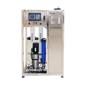 Machine à eau pure de 500 litres par heure Machine de traitement de l'eau en bouteille