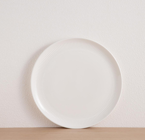 Nouvel ensemble de vaisselle en porcelaine fine gaufrée, assiettes, bols et tasses à relief côtelé blancs, pour cuisine moderne, hôtels et restaurants, vente en gros - Product Image 3