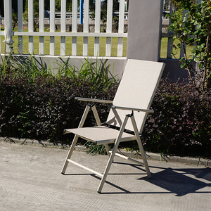 Chaise longue de jardin <span class=keywords><strong>en</strong></span> métal pliable confortable beige personnalisée Chaise longue de plage Chaise de patio pliante pour l'extérieur - Product Image 2