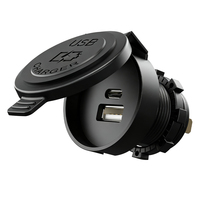 Chargeur de voiture USB double port 12/24V 15,5W USB-C USB-A 5V 3,1A à encastrer avec couvercle étanche en caoutchouc IP67