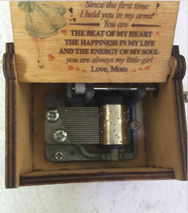 <span class=keywords><strong>Caja</strong></span> de música de manivela de mano <span class=keywords><strong>para</strong></span> regalos de <span class=keywords><strong>hija</strong></span> de papá, reproduce la melodía que Eres <span class=keywords><strong>mi</strong></span> sol regalos únicos <span class=keywords><strong>para</strong></span> <span class=keywords><strong>mi</strong></span> <span class=keywords><strong>hija</strong></span> - Product Image 4