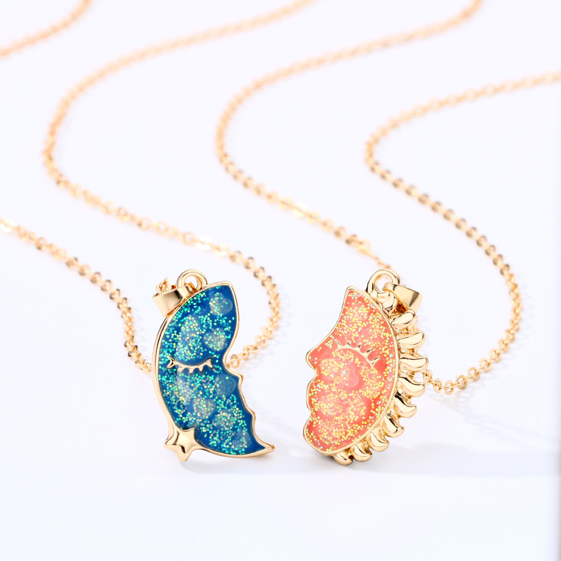 Collier D'amitié Magnétique Pour 2 Personnes - Paire De Pendentifs Assortis - Cadeau Couple Ou Meilleurs Amis - Acier Inoxydable, Alliage Zinc