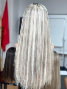 Perruque frontale en dentelle HD 13*4 de couleur de surbrillance de conception de luxe timide perruques sans colle de cheveux humains nœud unique pour les femmes - Product Image 5