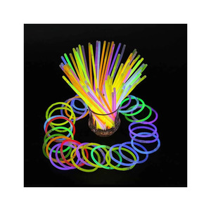 50PCS Glow Sticks số lượng lớn Glow Sticks Vòng đeo tay dây chuyền phát sáng trong bóng tối Neon Nguồn cung cấp bên trang trí trang trí bên - Product Image 1