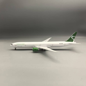 Modèle d'avion en résine Boeing 777-300ER de Turkmenistan Airlines à l'échelle 1/158, 47 cm, avec trains d'atterrissage - Product Image 2