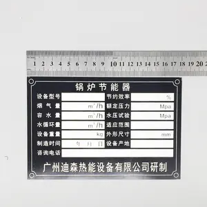 Fabbrica di piccole dimensioni in metallo nome di alluminio Tag Tag Tag Tag Label personalizzato in metallo con supporto in gomma