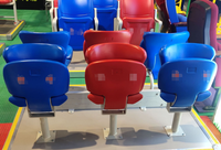 Chaise de stade pliable par gravité 2026 pour sports de plein air, siège en plastique, utilisée pour les écoles, les gymnases, matériau métallique pour mobilier extérieur