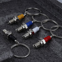 Porte-clés créatif en métal en forme de bougie d'allumage pour hommes, vente en gros de pièces automobiles, pendentif breloque pour hommes