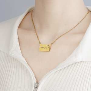 Medaglione Personalizzato con Foto Incisa, Medaglione a Forma di Busta Dorata, Collana per Coppie, <span class=keywords><strong>Relazione</strong></span> Sentimentale - Product Image 2
