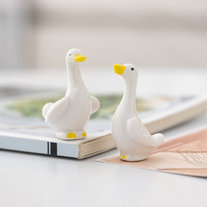 Nouvelle décoration animale en céramique de haute qualité, adorable petit canard, pour la maison et le bureau - Product Image 2
