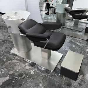 Sillón de Peluquería Moderno Semi-Reclinable con Lavabo de Cerámica, Estructura de Acero Inoxidable y Cuero, Reposapiés Ajustable - Product Image 1