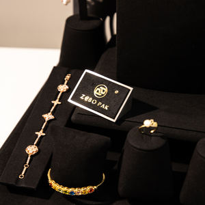 Support d'affichage de bijoux Zebo personnalisable en microfibre et en bois, support de bijoux - Product Image 4