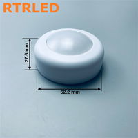 Lampes LED RGB modernes à piles, 6 pièces, avec télécommande, intensité réglable, installation facile, magnétiques pour armoire et placard