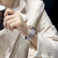 Bracelet de montre respirant en acier inoxydable avec strass en diamant pour Apple Watch Series 10 9 8 7 6 5 SE (2026)