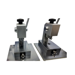 Presse manuelle compacte Meddore et machine à poinçonner les disques 13 kg pour électrodes et séparateurs de piles bouton - Product Image 2