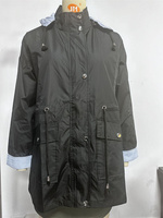 Manteau trench pour femme avec capuche amovible, logo personnalisé OEM ODM, grande taille, coupe-vent résistant à l'eau pour l'automne et l'hiver