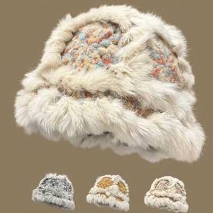 Gorro de Invierno Hecho a Mano con Diseño de Danza del León para Mujer, Nuevo Gorro de Pescador Grueso con Protección para los Oídos de Felpa de Piel de Conejo - Product Image 3