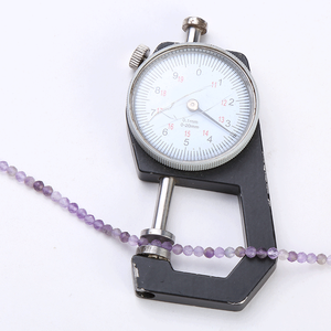 Perles de pierres précieuses de lune arc-en-ciel à vendre, 2516 variétés, y compris des coupes trillion, émeraude, radiant et hexagonales - Product Image 2