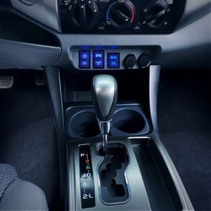 Interruptor de botón de luces traseras 12V ON/OFF con kit de cable conector 1,3 "X 0,9" reemplazo para Toyota Tacoma Tundra 4Runner Yaris - Product Image 6