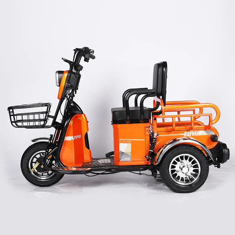 Venta caliente triciclo eléctrico en scooters eléctricos 3 discapacidad de tres ruedas con pedales para adultos/ancianos
