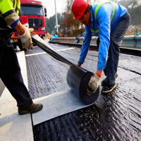 Bande de membrane d'étanchéité en bitume SBS de qualité industrielle pour la construction d'étanchéité des toits, des murs et des bassins