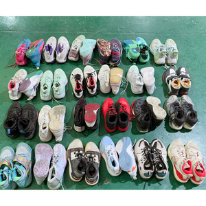 Zapatillas Deportivas Estilo Baloncesto, Usadas, de Segunda Mano, para Hombre, al por Mayor, de Marca Internacional, con Luces - Product Image 2