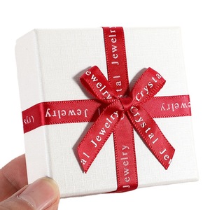 Caixa de Presente de Luxo Personalizada Reutilizável, Feita à Mão, com Tampa e Base, Caixa com Fita para Joias e Colares - Product Image 6