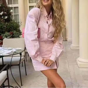 Conjunto de Dos Piezas de Lino a Bajo Precio, Top Corto Informal con Cuello Camisero para Mujer, Falda Corta de Lino con Cintura Elástica y Corte en A - Product Image 1