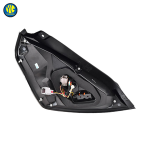 <span class=keywords><strong>Fanale</strong></span> <span class=keywords><strong>Posteriore</strong></span> a LED YU GUANG per <span class=keywords><strong>Ford</strong></span> Fiesta MK6 MK7 SE ST 2009-2015, Indicatore di Direzione <span class=keywords><strong>Posteriore</strong></span>, Fanali Posteriori Accessori Auto Luce <span class=keywords><strong>Posteriore</strong></span> - Product Image 6