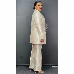 Nuovi Arrivi: Set Elegante da <span class=keywords><strong>Donna</strong></span> a Due Pezzi con <span class=keywords><strong>Pantaloni</strong></span> Dritti, Completo da Ufficio <span class=keywords><strong>Taglie</strong></span> Forti con Dettagli in Piume - Product Image 2