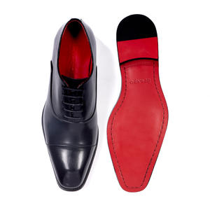 High-quality Best-selling Classic Style Men Fashionable Business Leather <b>Shoes</b> With Thick <b>Soles</b> And Genuine Leather Construction - Product Image 3