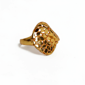 Bague en laiton de créateur dernier cri plaqué or 18 carats Design de filet à la mode Accessoires de bijoux de fête de fiançailles pour hommes et femmes - Product Image 1