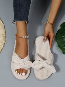 <span class=keywords><strong>Infradito</strong></span> Personalizzate Quattro Stagioni con Fiocco a Cuore per Ragazza, Tomaia in Peluche Traspirante Antiscivolo, Modello Incrociato a Punta Aperta per Fabbrica - Product Image 6