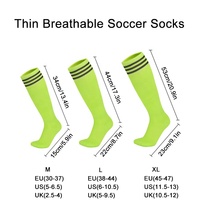 Chaussettes de football rayées avec logo personnalisé, chaussettes de sport à haute élasticité, chaussettes de football au-dessus du genou, vente en gros, chaussettes athlétiques antidérapantes pour hommes