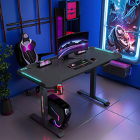 Bureau de direction ultra-moderne avec bras de moniteur rétractable, charge sans fil, bandes LED RGB, design ergonomique pour le bureau, utilisation commerciale, base en acier