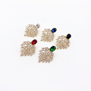Zhenlu Jewelry Leaf <b>Stud</b> <b>Earrings</b> Micro Insert Zircon Copper Alloy Party Fashion <b>Earrings</b> Geometric Plant Design - Product Image 1