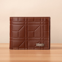 Nouveau Portefeuille Homme Tendance en Cuir PU avec Motif Pierre Rayé, Porte-Cartes Court, Porte-Monnaie et Chaînes Décoratives Populaires