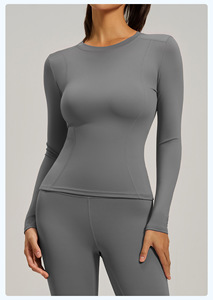 Haut de yoga léger et respirant à manches longues pour femme, coupe ajustée, col rond, imprimé sur le devant, sans coutures, couleur unie - Product Image 5