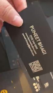 นามบัตรกระดาษอาร์ตแบบรีเวิร์ค พร้อมลายดอกไม้และการพิมพ์แบบฮอตสแตมป์ด้วยเทคนิคเลตเตอร์เพรส - Product Image 4