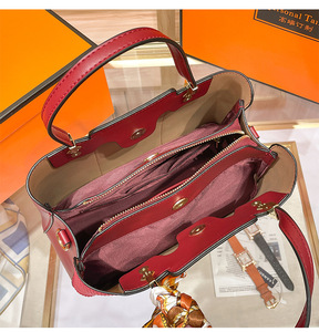 New Fashion Designer Crossbody Bags High Quality PU <b>Leather</b> Shoulder Messenger Bag Casual Totes Luxury Women Handbags and <b>Purses</b> - Product Image 6