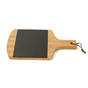 Planche à steak en bambou 330x235x19mm rectangulaire avec incrustation en ardoise pour servir et couper - Product Image 1