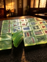 Ensemble de Mahjong américain de luxe personnalisé de 160 tuiles, écologique, pour 4 joueurs, en acrylique vert jade nacré, avec règles NMJL, idéal pour un cadeau