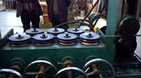 Machine à éplucher les barres d'acier inoxydable Haige Shandong de 15-30 mm avec moteur de 7,5 kW |   Équipement de détartrage de surface des tubes facile à utiliser