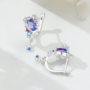 Pendientes de Corazón Iridiscentes con Circonita en Forma de Corazón, de Cobre Blanco y Latón, Poción del Amor - Exclusivos para Mujeres - Product Image 6